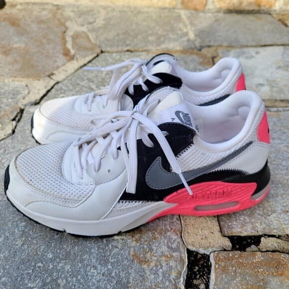 Nike AirMax Excee Women's Sneaker Shoes White Neon Coral Size 7.5 - Picture 3 of 10